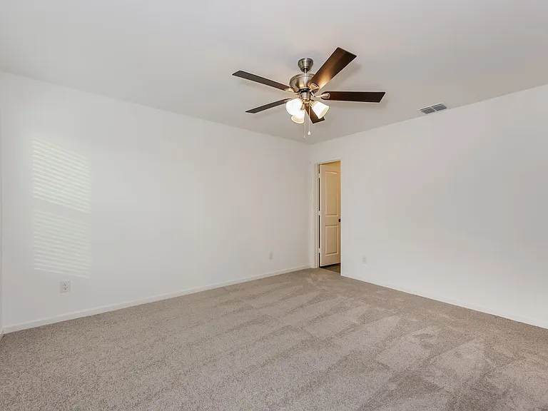 1621 Sparrow Hawk Rd — Photo 10