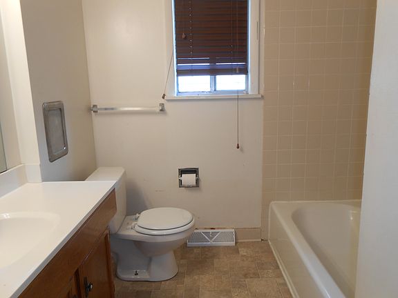 5th image of 1793 Cromwell Dr