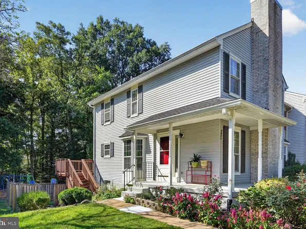 5851 Waterdale Ct, Centreville, VA 20121