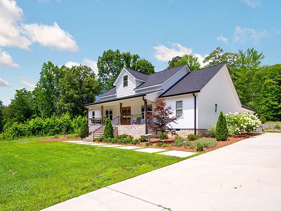 4th image of 2089 Hudlow Loop Rd