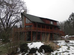 N1770 E Beach Dr, Lake Geneva, WI 53147