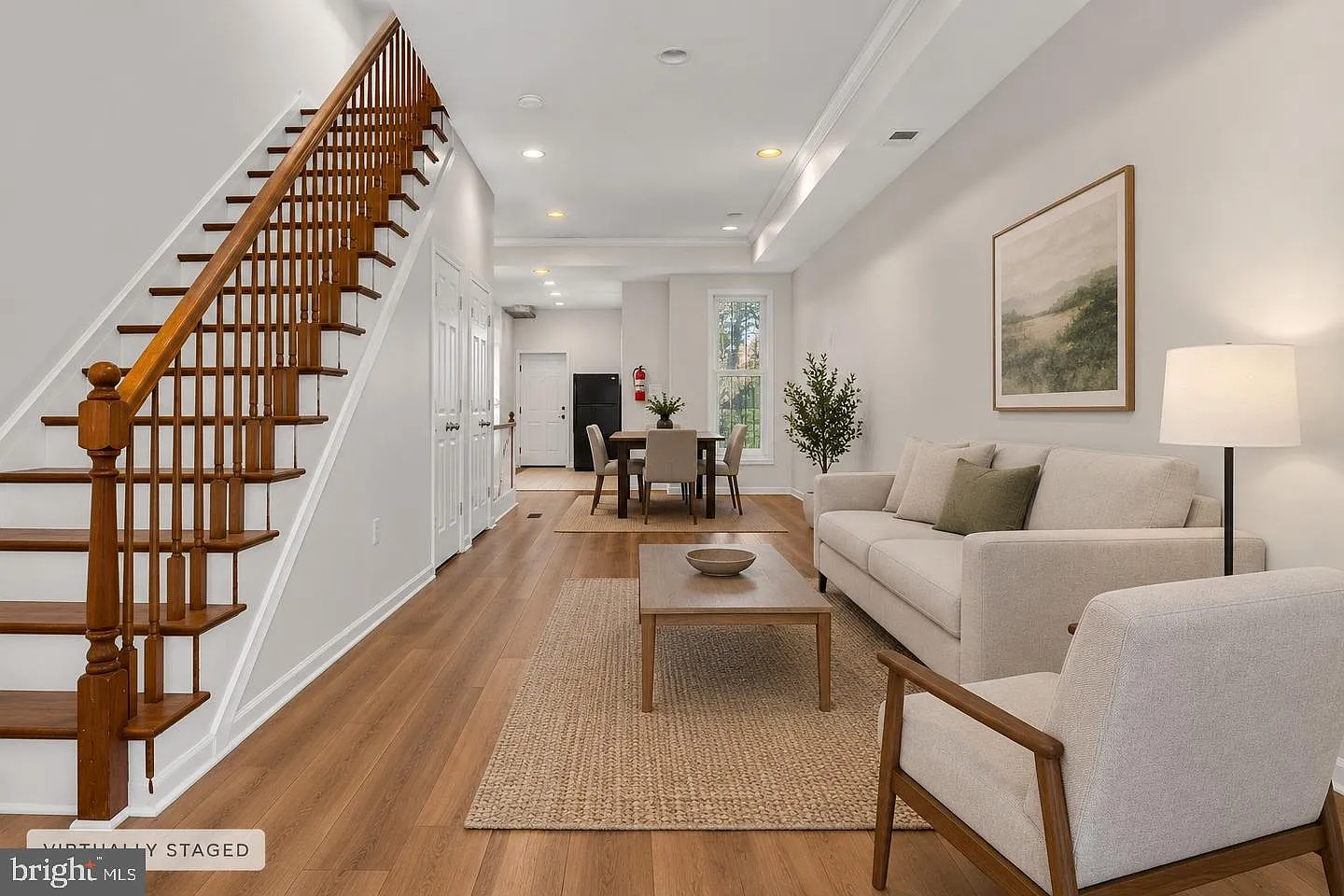 3 bed, 2.5 bath, 2225 sqft, $2,500 — Photo 3
