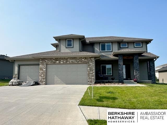 1st image of 20613 Woodridge Dr