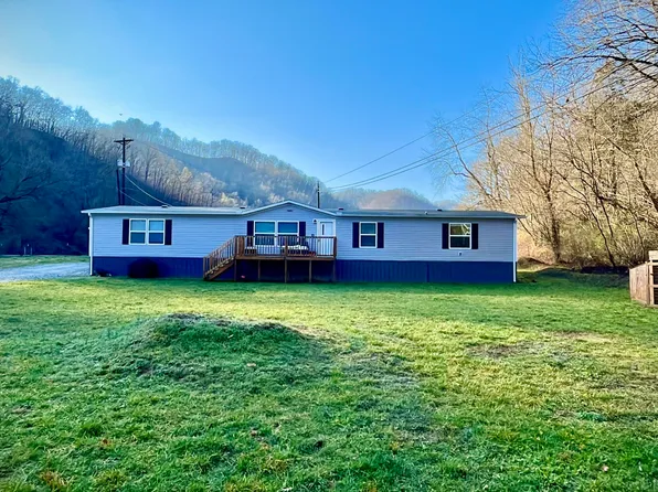 2151 Raccoon Rd, Raccoon, KY 41557