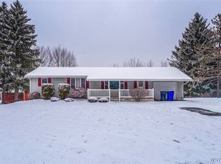 4797 Beach Ridge Rd, Lockport, NY 14094