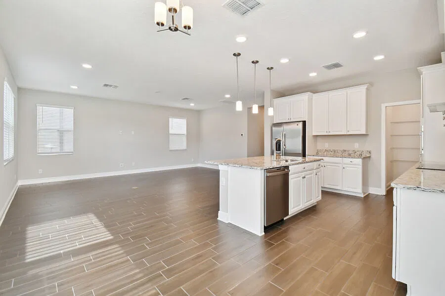 4 bed, 2606 sqft, $3,095 — Photo 3