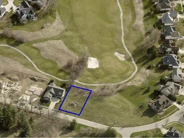 49 N Larwick Cir, Valparaiso, IN 46385
