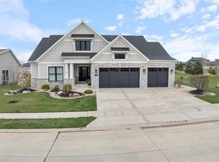 7121 Lost Oak Dr, Edwardsville, IL 62025