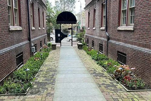 Fairfax Apartments Photo 1