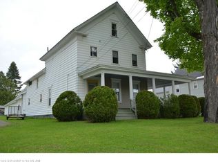 17 Smyrna St, Houlton, ME 04730