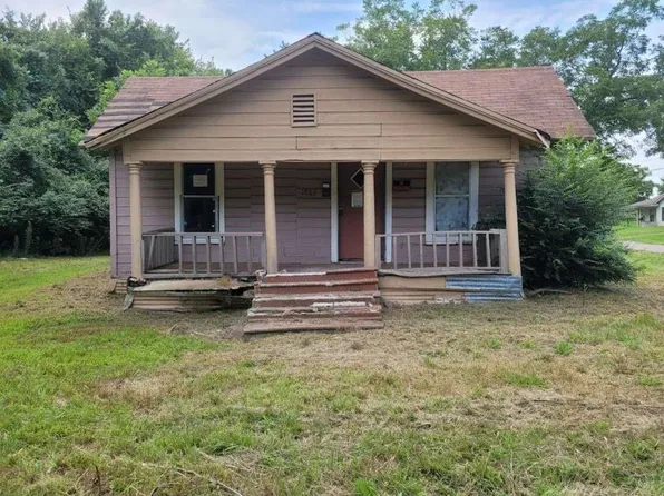 1065 11th St NE, Paris, TX 75460