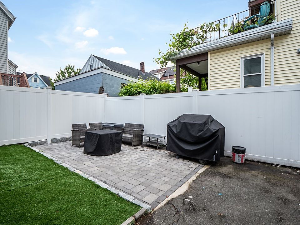 121 Hancock St, Everett, MA 02149 | Zillow