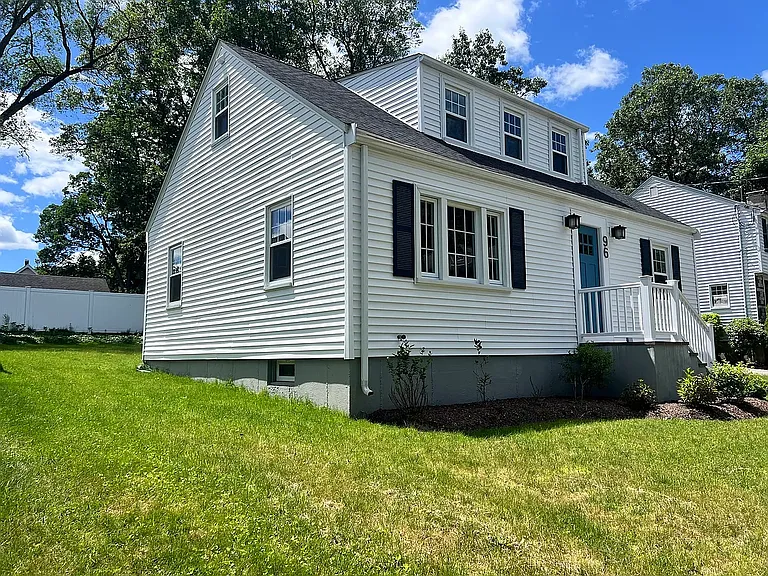 96 Buchanan Rd — Photo 3