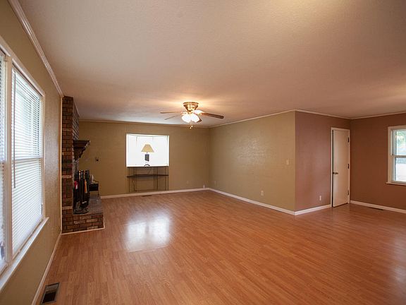 Huge living room with firepl