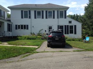 21 Knowlton St, Camden, ME 04843