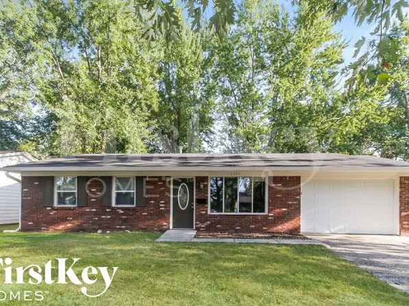 10207 Catalina Dr, Indianapolis, IN 46235