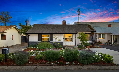 22928 Leonora Dr Photo 1 22928 Leonora Dr Photo 1