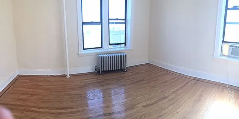 Rented by Smart NY Realty LLC | media 40