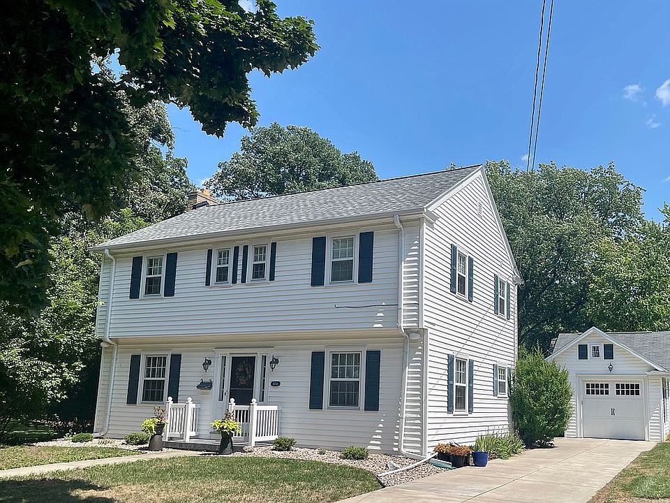 1st image of 814 Oakdale Ave