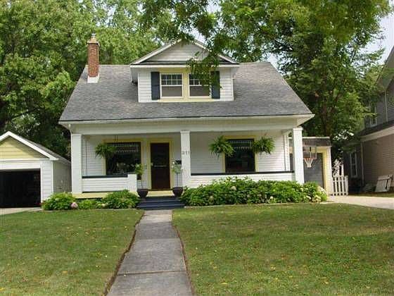 1st image of 311 W 2nd St
