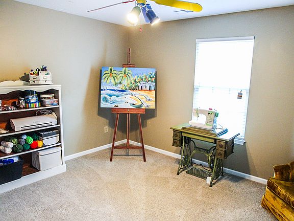 5th image of 6704 Worthington Ln