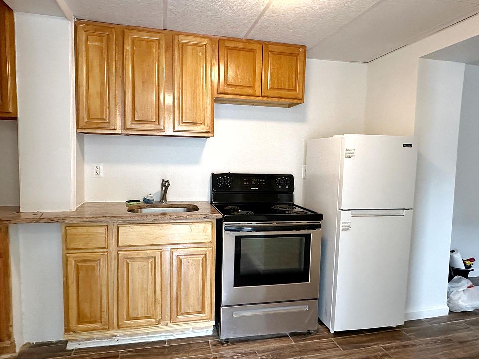1st image of 2900 S 16th St Floor 1