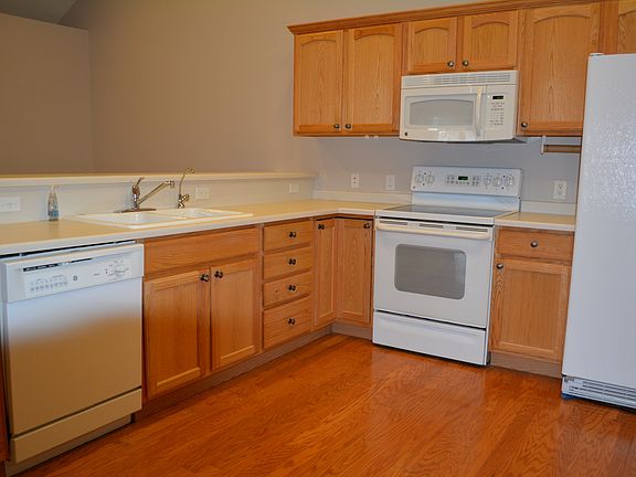 3rd image of 3238 S Hunter Villa Ln Unit A