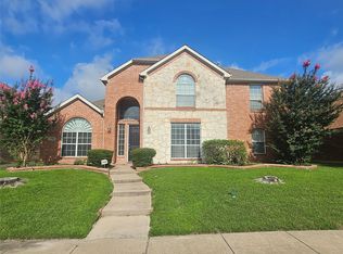 7101 Bickers Dr, Rowlett, TX