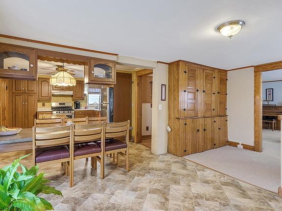 5th image of 111 Atwater St