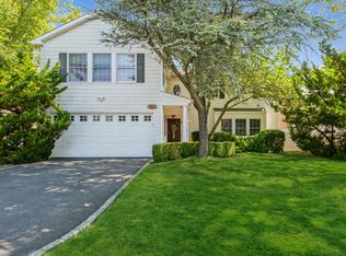 2641 Merrick Ave, Merrick, NY 11566