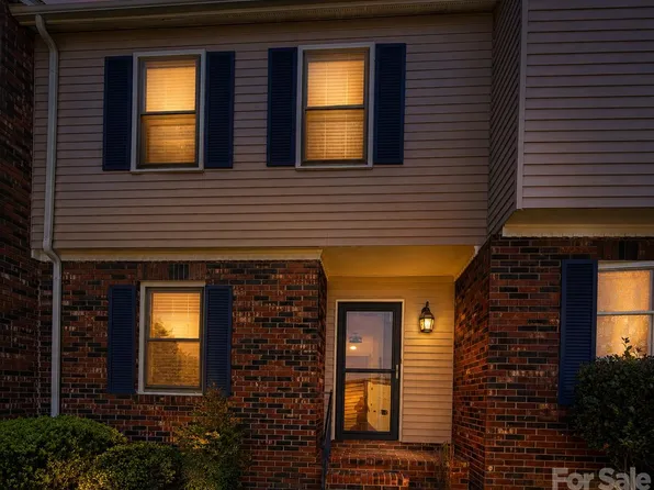 2705 N Center St APT 46, Hickory, NC 28601