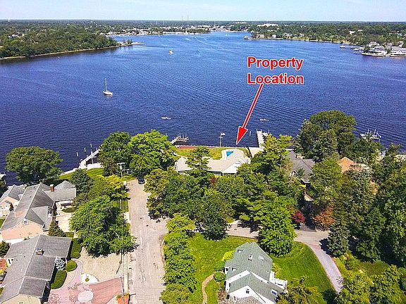 3rd image of 100 Lincoln Ave