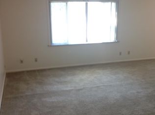 1823 Valley Rd APT D, Champaign, IL 61820