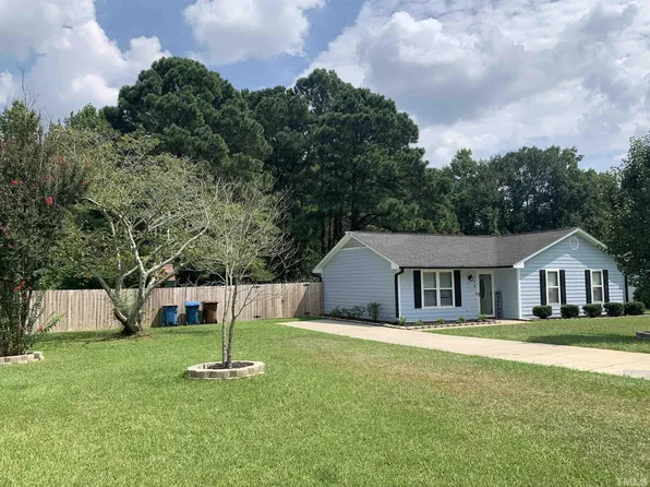 114 Gum St, Dunn, NC 28334