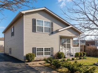 2223 New York St, Waukegan, IL 60087