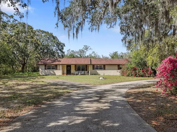 9825 Casey Dr, New Port Richey, FL 34654