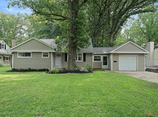 4429 Canterbury Rd, North Olmsted, OH 44070