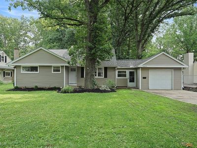 4429 Canterbury Rd, North Olmsted, OH, 44070