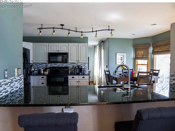 Bar stools to kitchen
