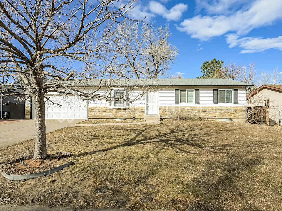2881 S Olathe Ct