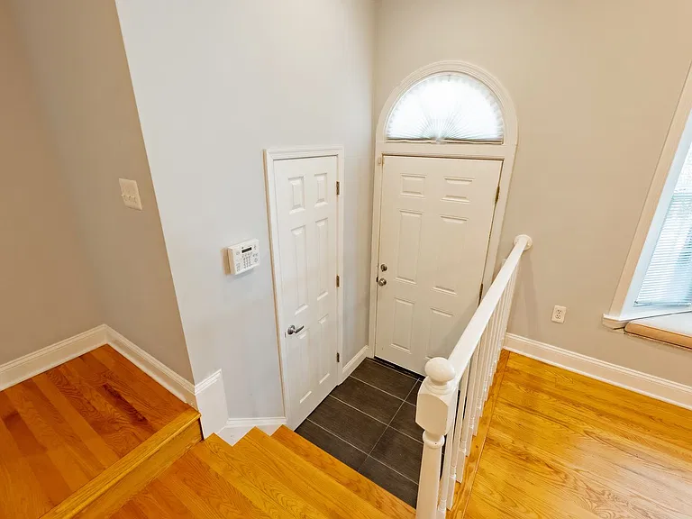 215 Lynn Manor Dr — Photo 12