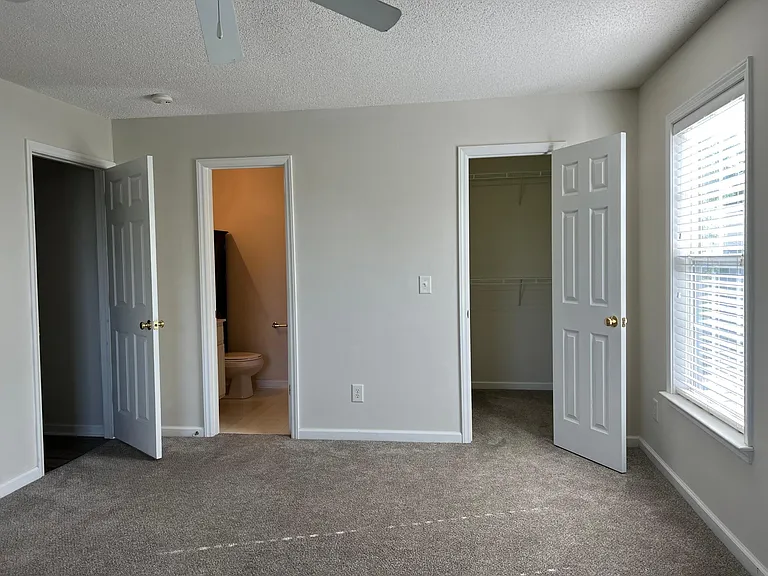 933 Scholastic Ct — Photo 14