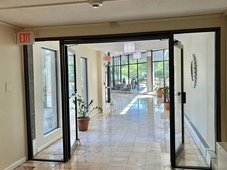 250 Hammond Pond Pkwy #310S — Photo 12
