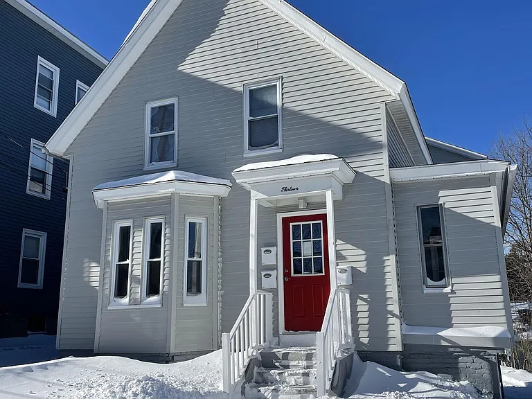 13 Regan St #1 — Photo 5