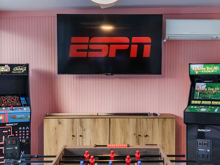 1354 Chesterfield Dr #ID1039504P — Photo 45