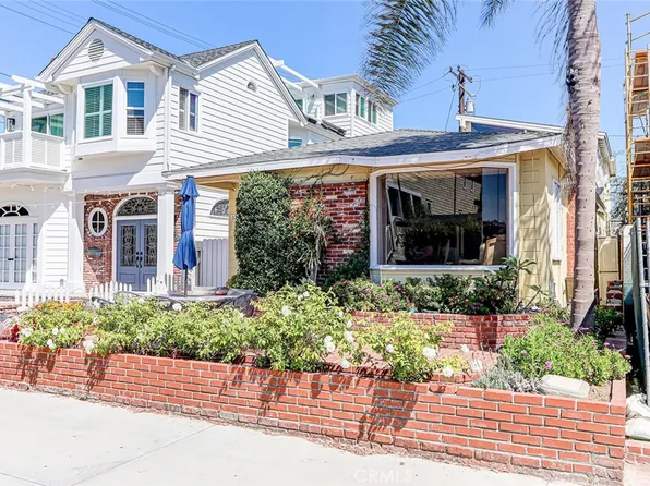 321 4th St, Manhattan Beach, CA 90266