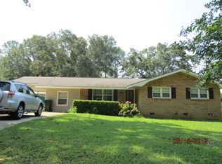 1702 Adrian Rd, Dothan, AL 36303