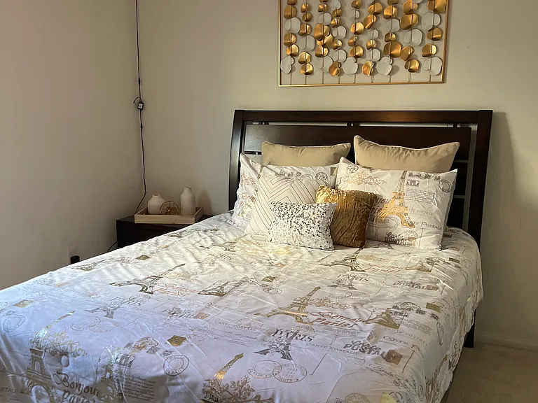 28 Yellow Peak Ave — Photo 13