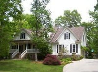 7560 Golf Course Dr S, Denver, NC 28037