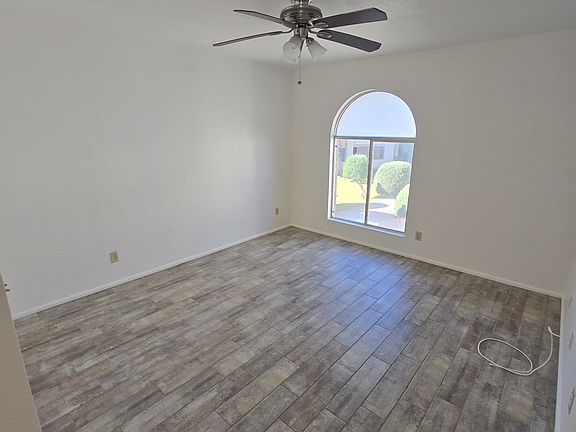 3rd image of 10610 S 48th St Unit 2044